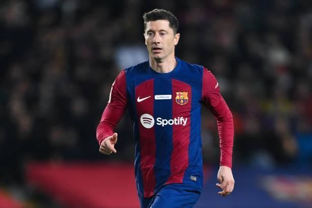 罗马诺:沙特方面一直有意莱万 ,但球员目前想专注于巴萨